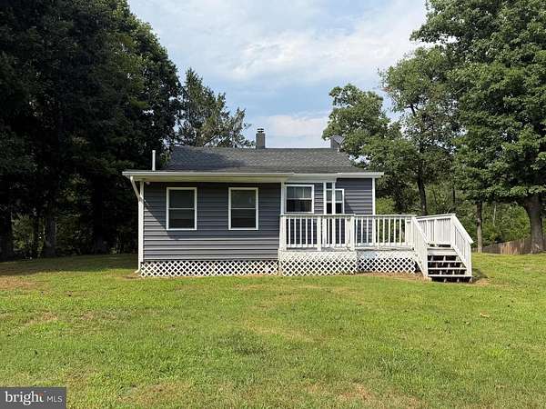 1.55 Acres of Land with Home for Sale in Culpeper, Virginia