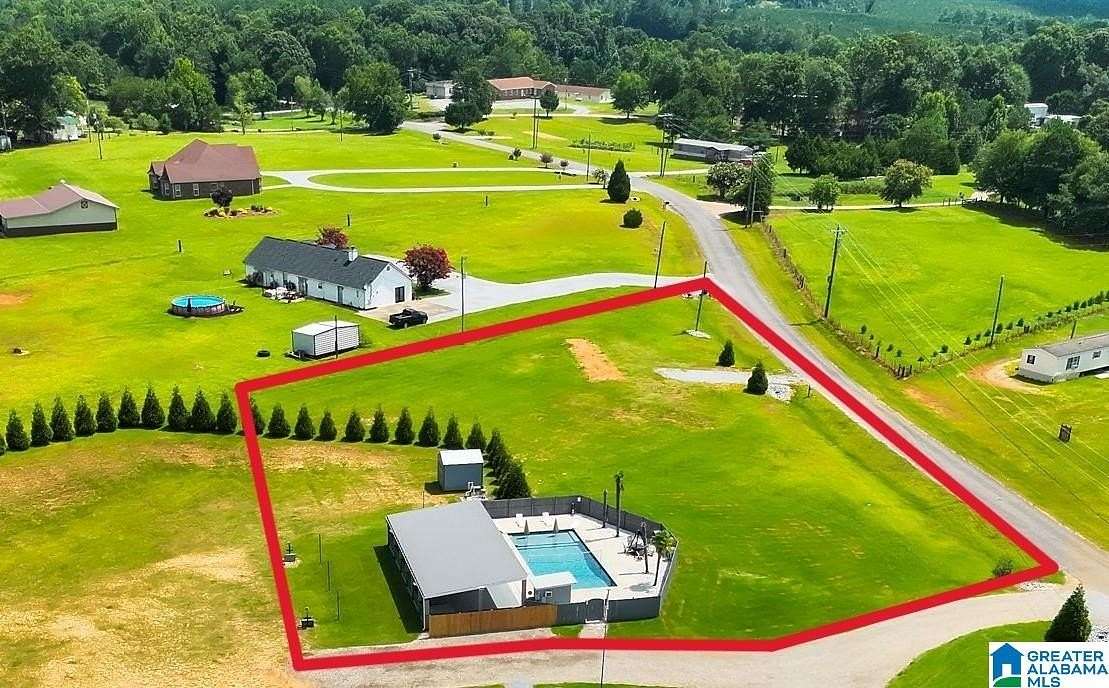 1.4 Acres of Residential Land for Sale in Clanton, Alabama