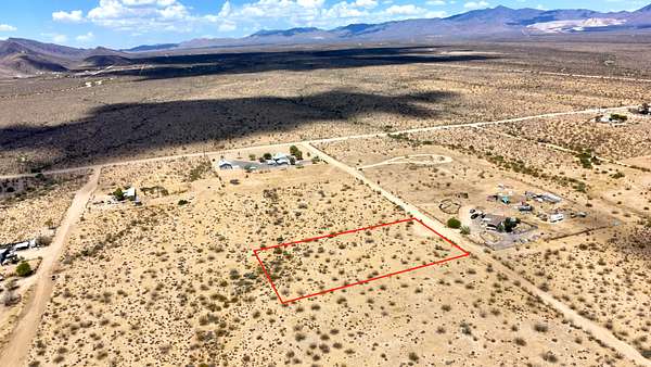 1.17 Acres of Residential Land for Sale in Golden Valley, Arizona