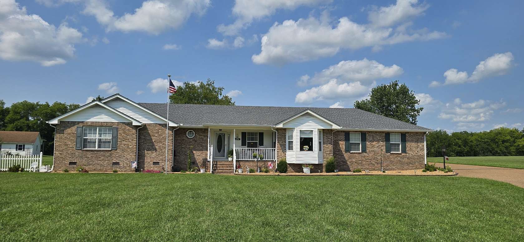 1.8 Acres of Land with Home for Sale in Gallatin, Tennessee