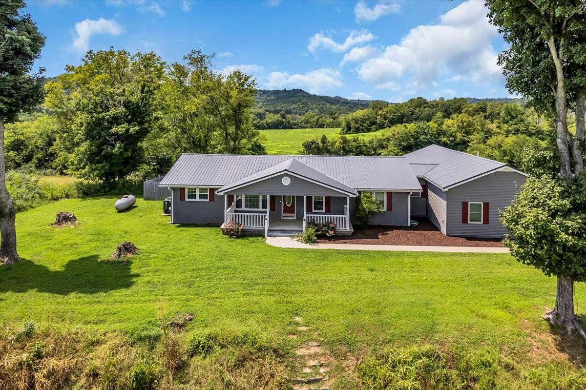 6.26 Acres of Land with Home for Sale in Beechgrove, Tennessee