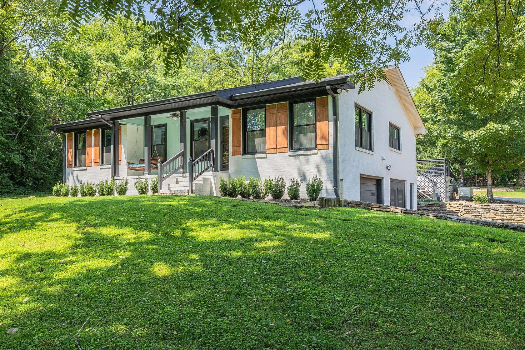 2 Acres of Land with Home for Sale in Franklin, Tennessee
