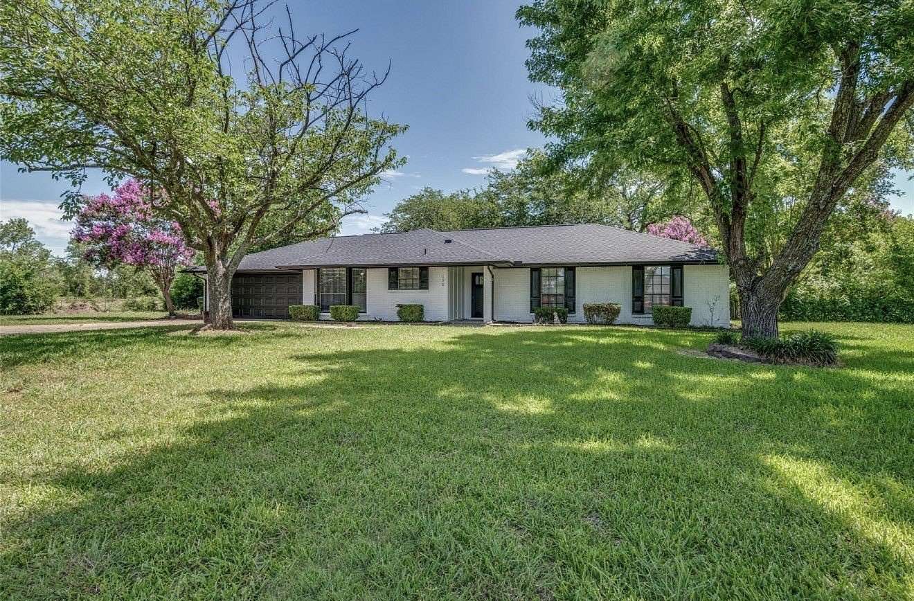 2 Acres of Land with Home for Sale in Palmer, Texas