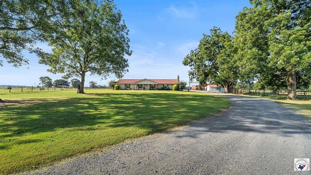 20 Acres of Agricultural Land with Home for Sale in Ashdown, Arkansas