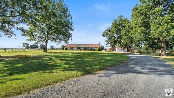20 Acres of Agricultural Land with Home for Sale in Ashdown, Arkansas