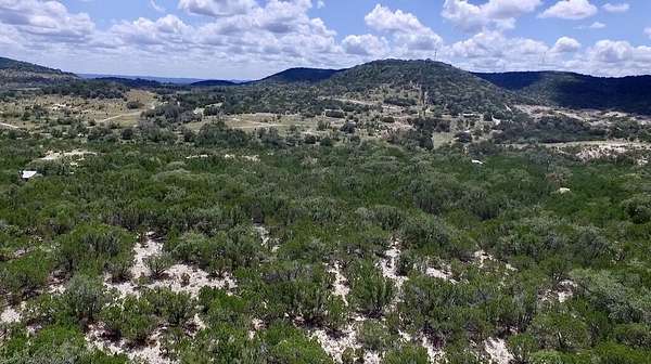 5 Acres of Residential Land for Sale in Pipe Creek, Texas