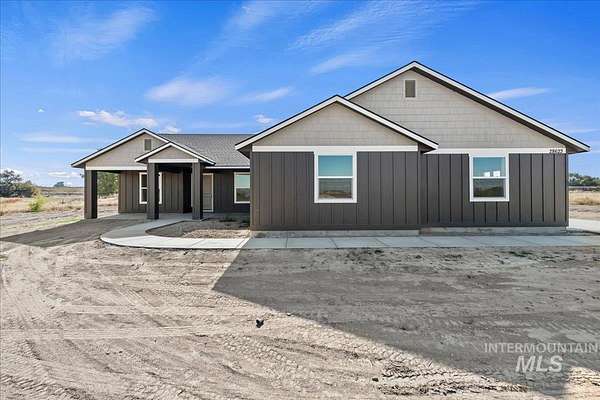 1 Acre of Land with Home for Sale in Parma, Idaho