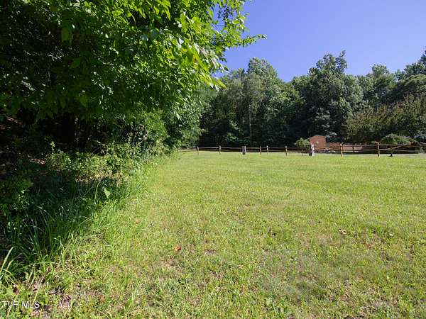 3.79 Acres of Residential Land for Sale in Roan Mountain, Tennessee