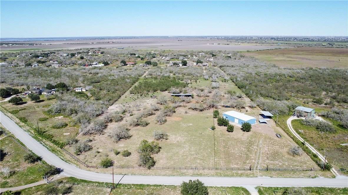 15 Acres of Improved Recreational Land for Sale in Mathis, Texas