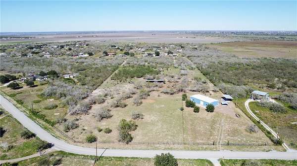15 Acres of Improved Recreational Land for Sale in Mathis, Texas