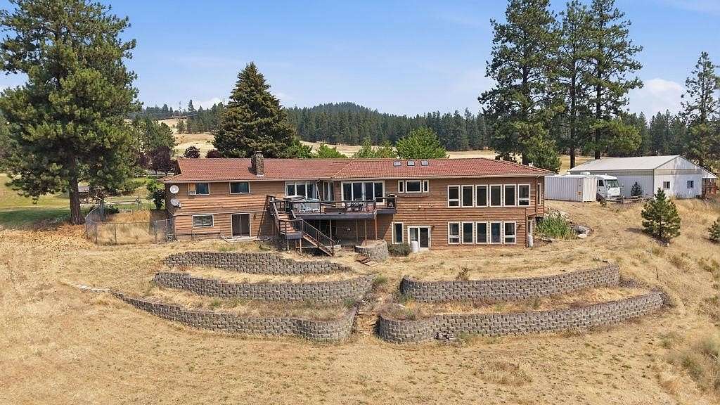 10 Acres of Land with Home for Sale in Spokane, Washington