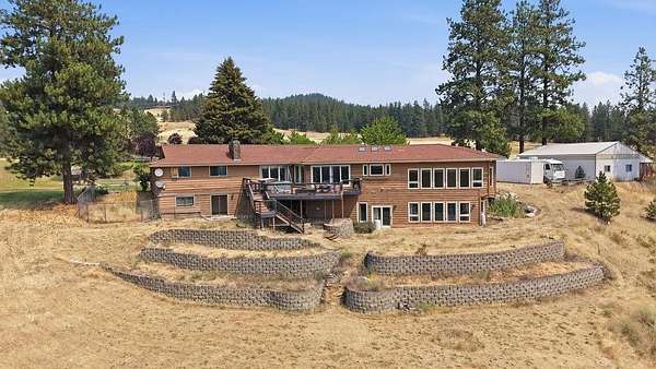 10 Acres of Land with Home for Sale in Spokane, Washington