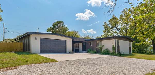 2.5 Acres of Land with Home for Sale in Rogersville, Missouri