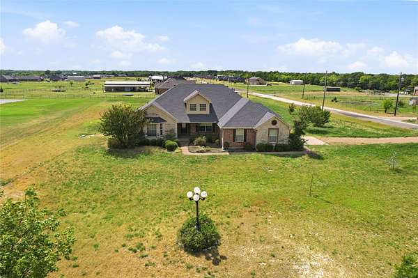 1.5 Acres of Land with Home for Sale in Trenton, Texas