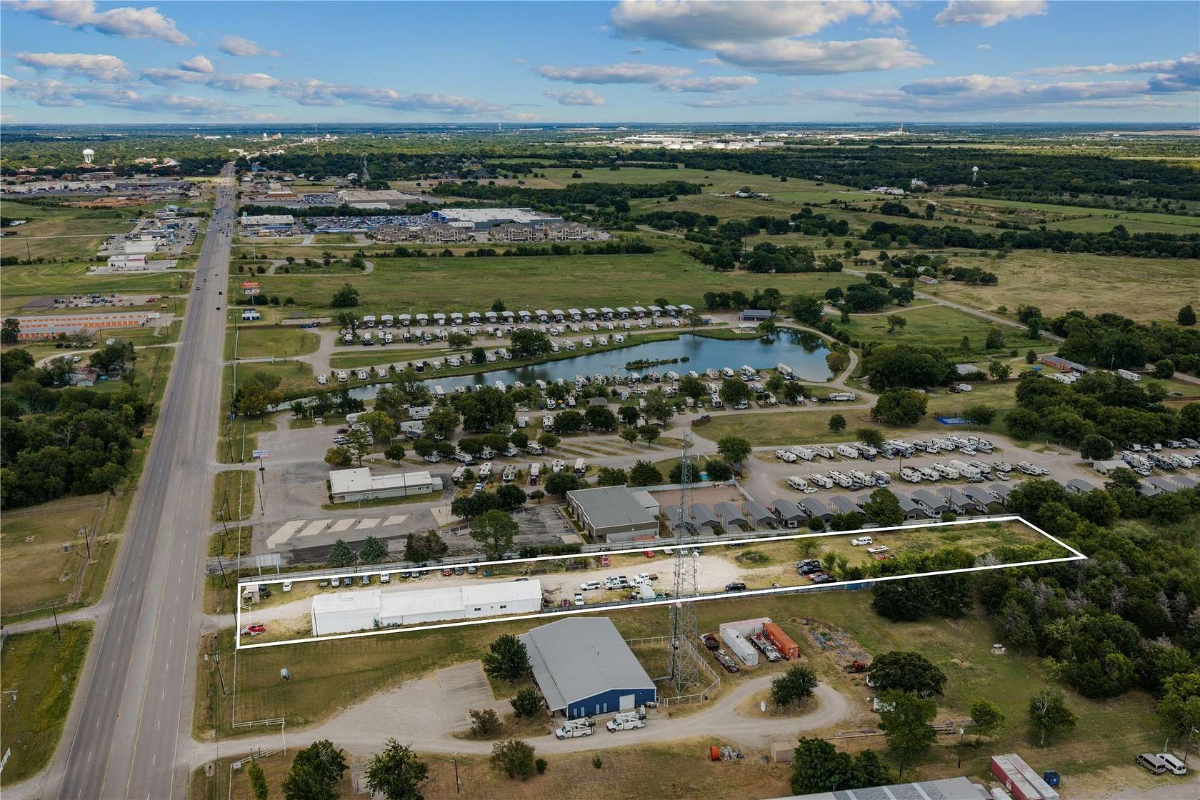 2 Acres of Commercial Land for Sale in Corsicana, Texas