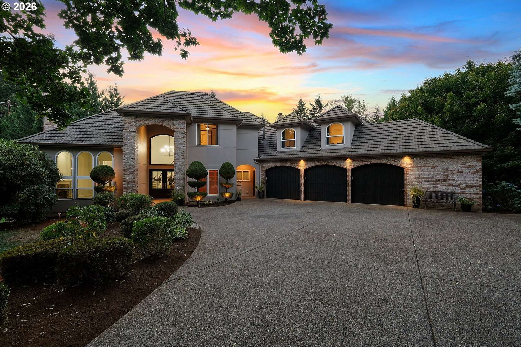 4.56 Acres of Land with Home for Sale in West Linn, Oregon