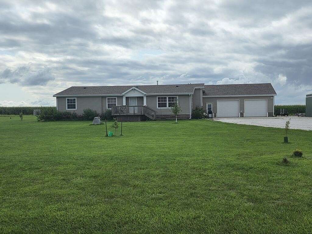 2 Acres of Improved Residential Land for Sale in Duncombe, Iowa