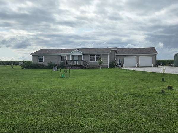 2 Acres of Improved Residential Land for Sale in Duncombe, Iowa