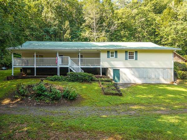 15.3 Acres of Land with Home for Sale in Ellijay, Georgia