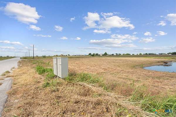 1.5 Acres of Residential Land for Sale in Rogers, Texas