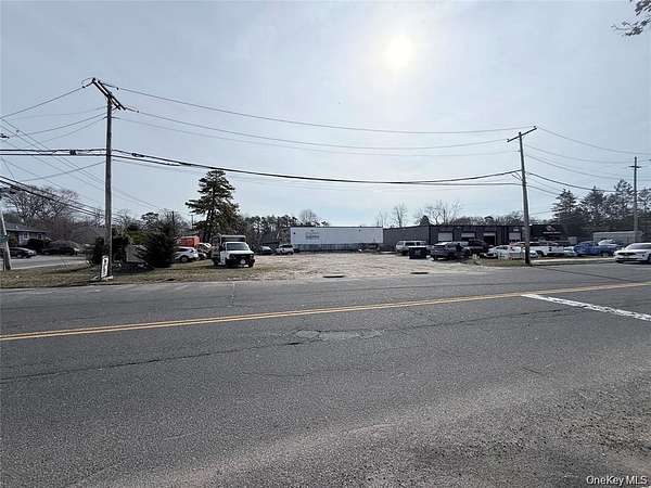 0.25 Acres of Commercial Land for Sale in Ronkonkoma, New York