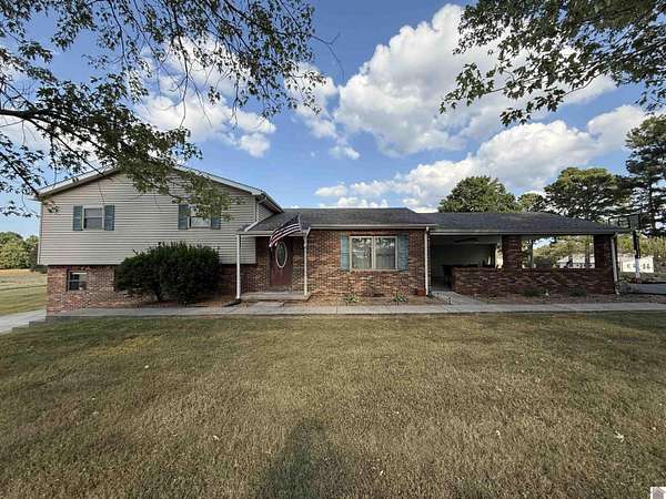 1.74 Acres of Land with Home for Sale in Benton, Kentucky