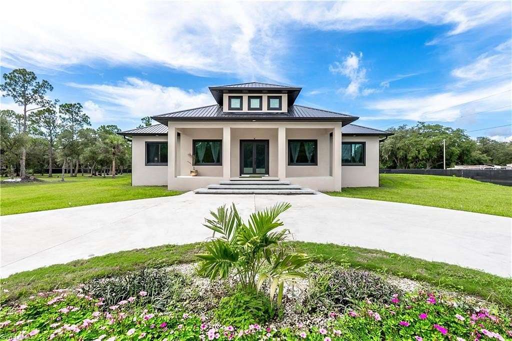 2.5 Acres of Land with Home for Sale in Clewiston, Florida