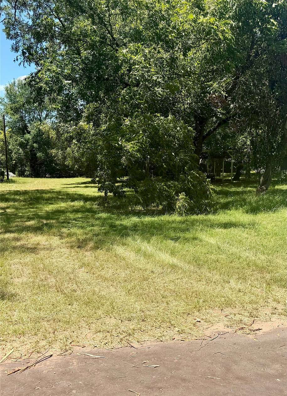 0.2 Acres of Land for Sale in Tyler, Texas