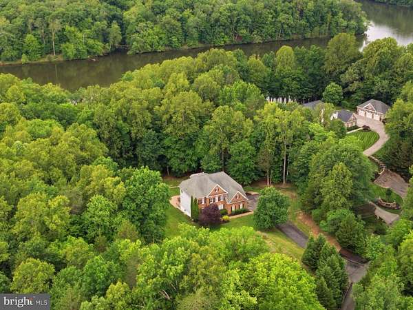 5.36 Acres of Land with Home for Lease in Woodbridge, Virginia