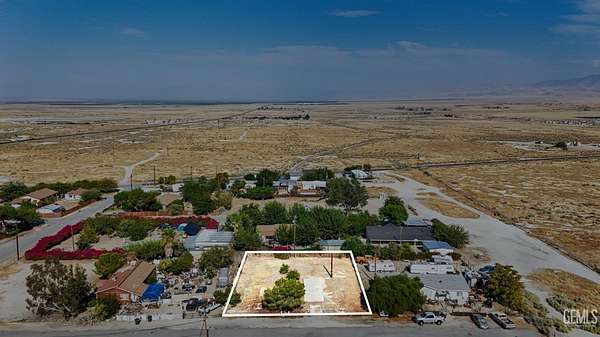 0.28 Acres of Residential Land for Sale in Maricopa, California