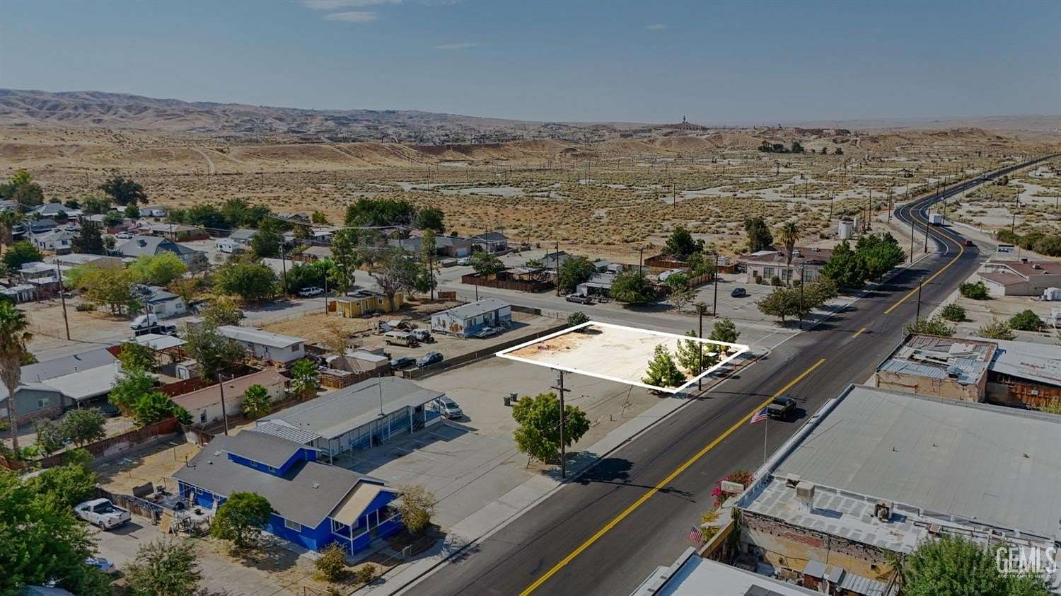 0.28 Acres of Commercial Land for Sale in Maricopa, California