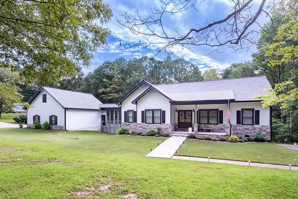 3 Acres of Land with Home for Sale in Ellijay, Georgia