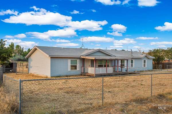 1.6 Acres of Land with Home for Sale in Caldwell, Idaho