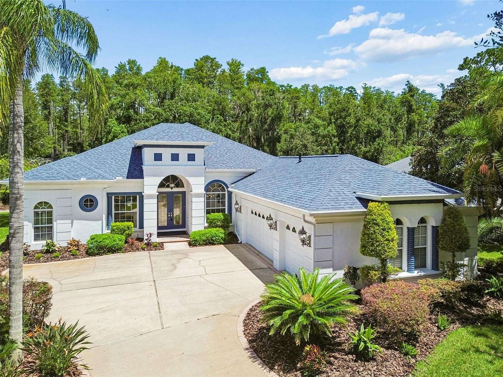 1.52 Acres of Land with Home for Sale in Land O' Lakes, Florida
