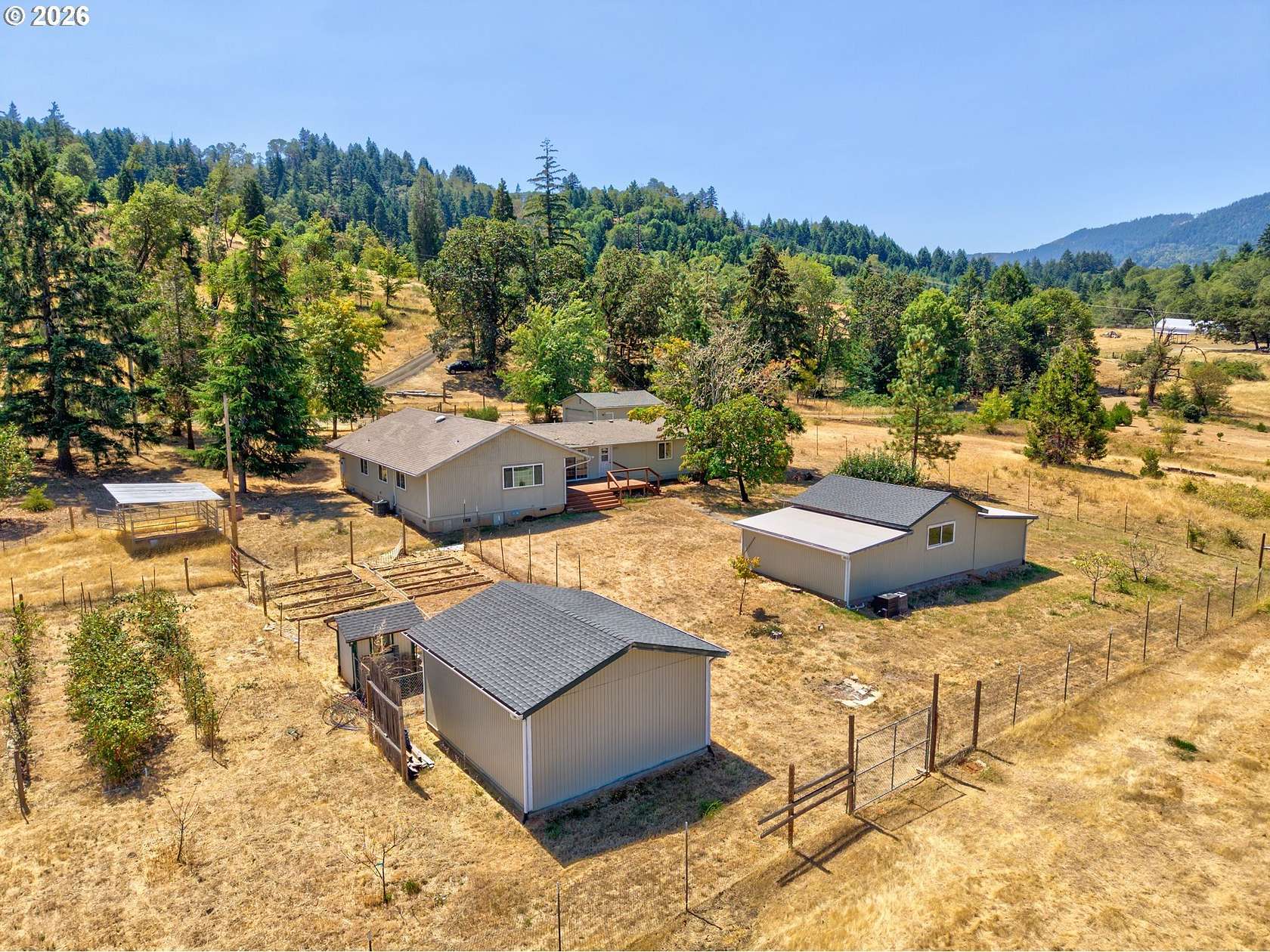 5 Acres of Land with Home for Sale in Roseburg, Oregon