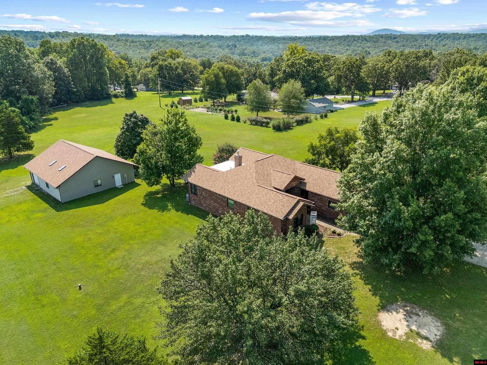 2 Acres of Land with Home for Sale in Mountain Home, Arkansas