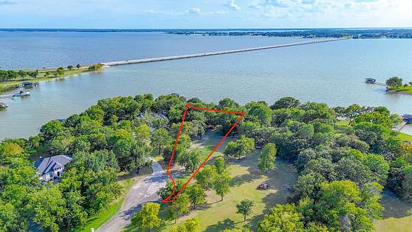 0.94 Acres of Residential Land for Sale in Kerens, Texas