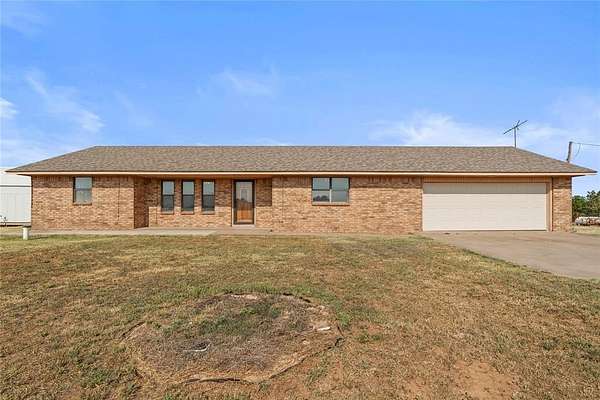 5 Acres of Land with Home for Sale in Watonga, Oklahoma