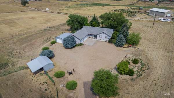 5 Acres of Land with Home for Sale in Payette, Idaho
