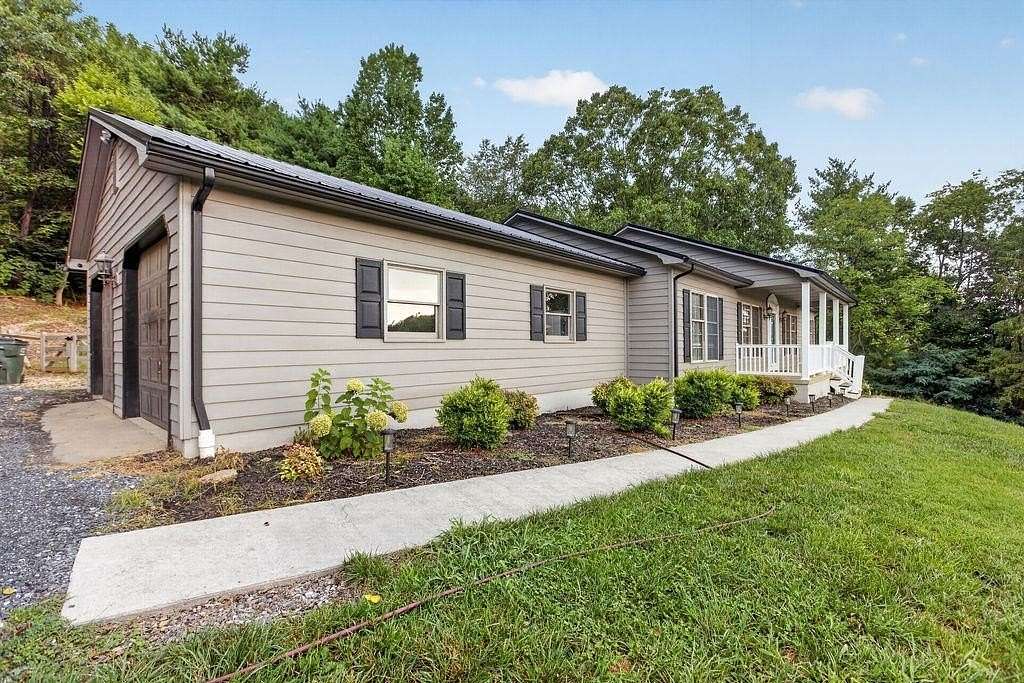 4.39 Acres of Land with Home for Sale in Greenville, Virginia