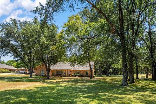 1.84 Acres of Land with Home for Sale in Kemp, Texas