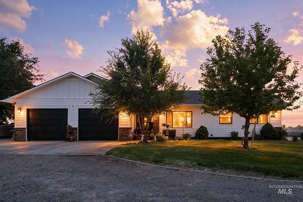 7.69 Acres of Land with Home for Sale in Parma, Idaho