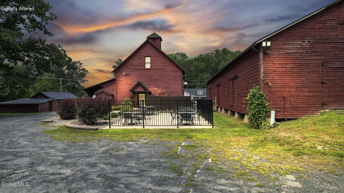 1.64 Acres of Improved Commercial Land for Sale in Clifton Park, New York