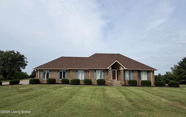 14.7 Acres of Land with Home for Sale in Bardstown, Kentucky