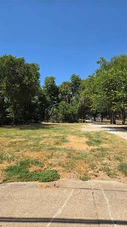 0.17 Acres of Mixed-Use Land for Sale in Cleburne, Texas