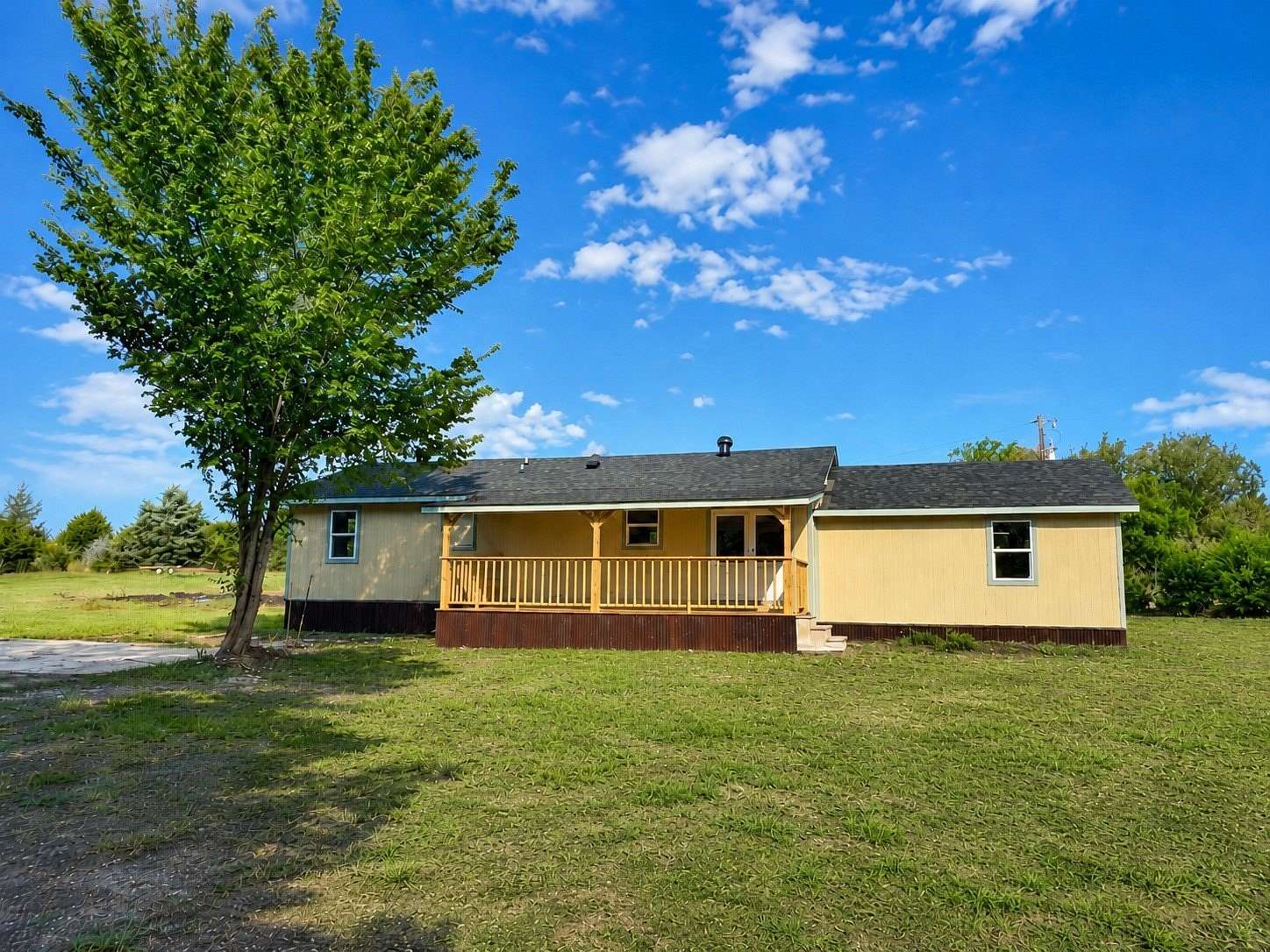 2.35 Acres of Land with Home for Sale in Quinlan, Texas