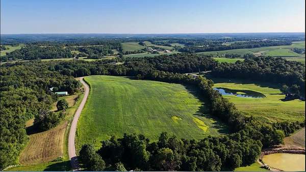 24 Acres of Recreational & Residential Land for Sale in Somerset, Ohio