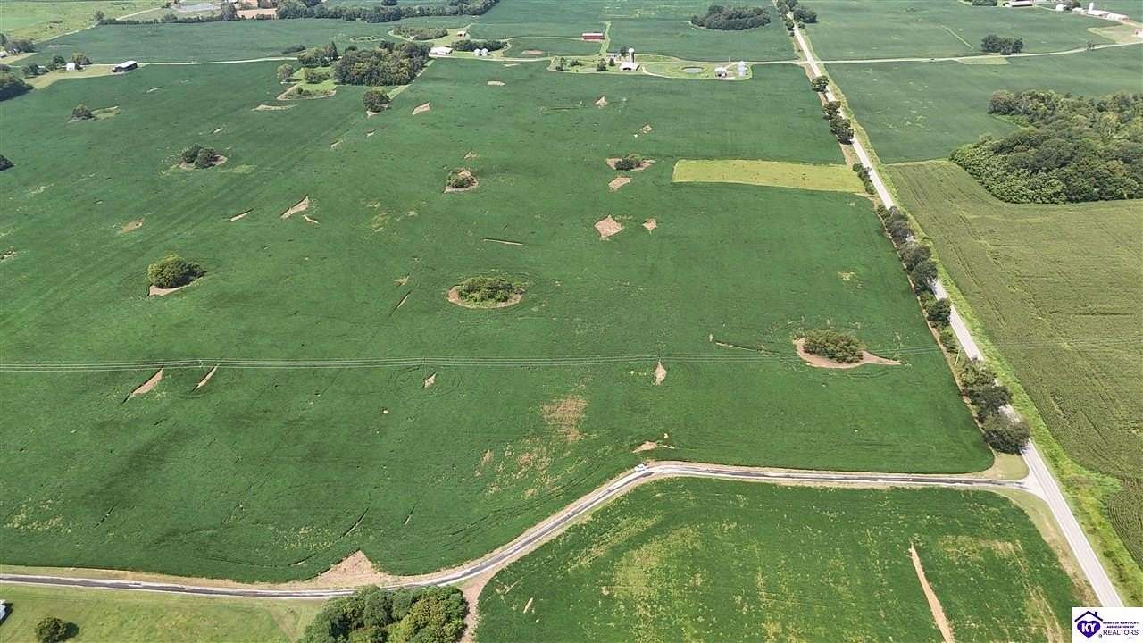 35 Acres of Agricultural Land for Sale in Cave City, Kentucky