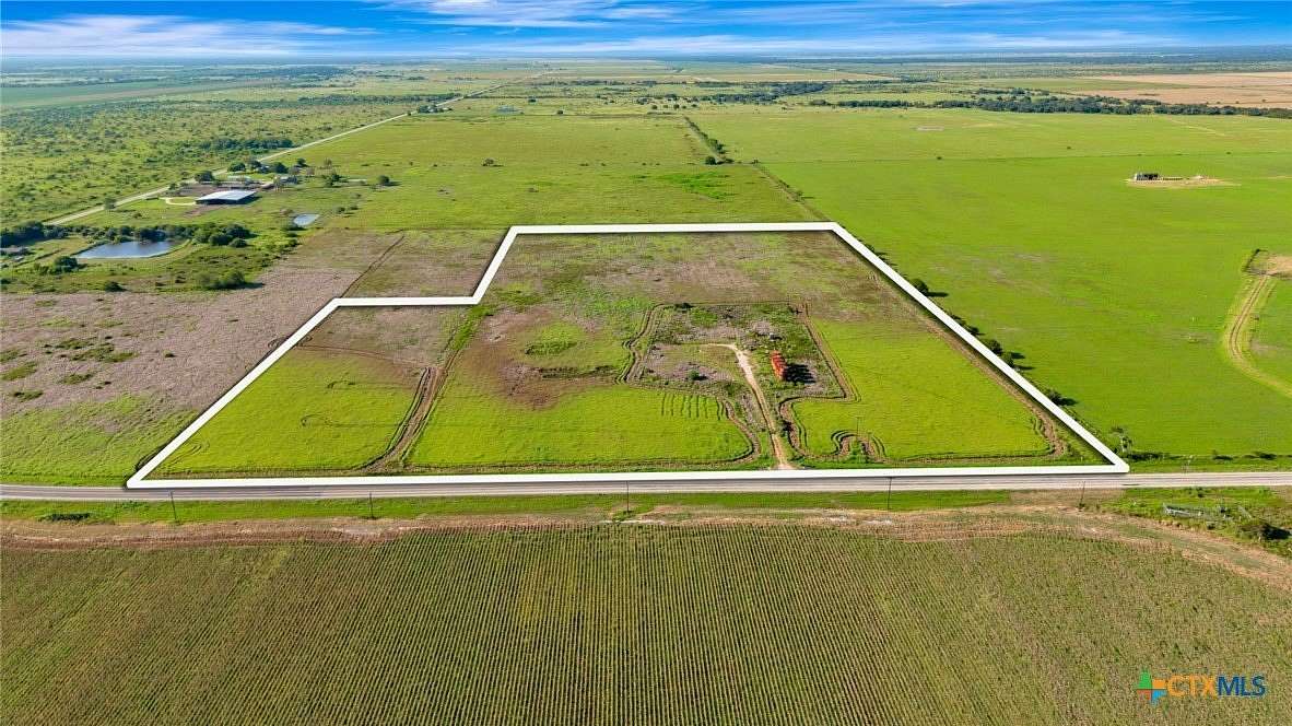 30 Acres of Agricultural & Residential Land for Sale in Edna, Texas