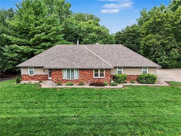 1.88 Acres of Land with Home for Sale in St. Joseph, Missouri